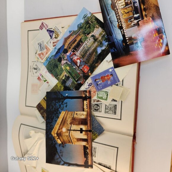 Vintage 1950 Modern Postage Stamp Album By Scott Publications With Mixed Stamps - Picture 6 of 13